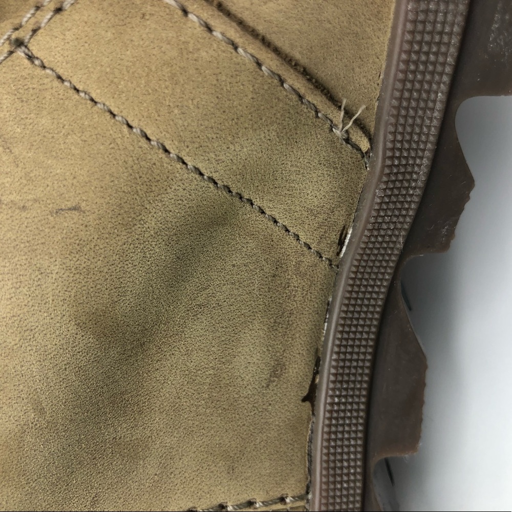SOREL boots. - Picture 15 of 16